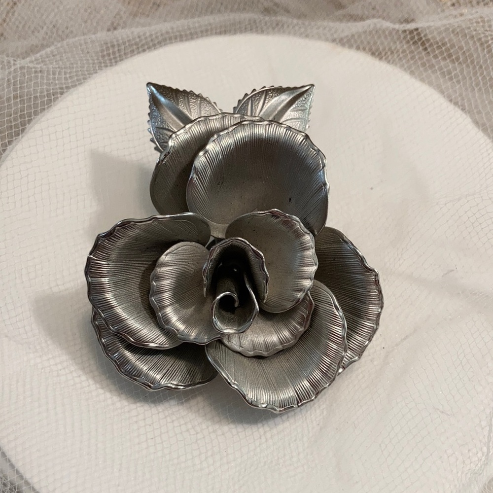 Vintage silver rose brooch
